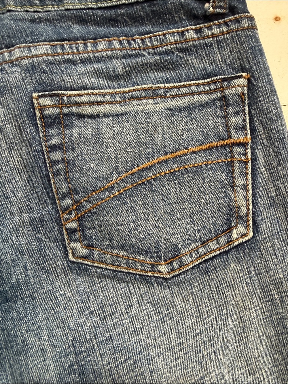 Y2K Garage Low Rise Capris - Picture 5 of 10
